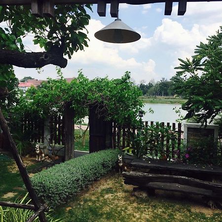 Huaymuang Apartment أوبونراتْشاتاني المظهر الخارجي الصورة