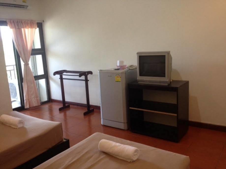Huaymuang Apartment أوبونراتْشاتاني المظهر الخارجي الصورة